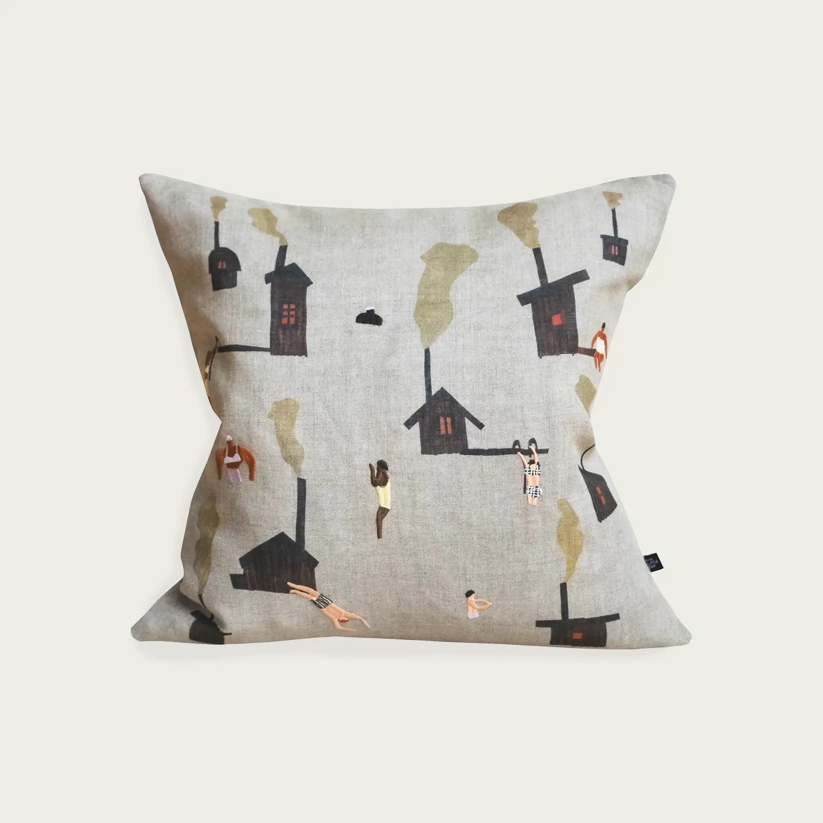 broderad-kudde-pa-bastubad-fran-fine-little-day