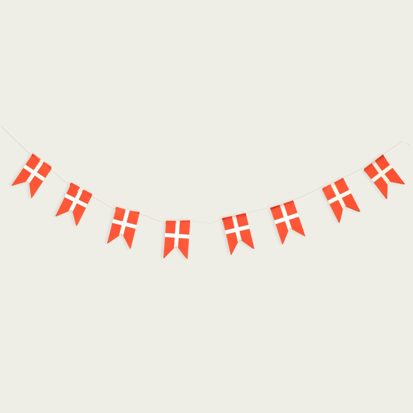 flaggirland-med-danska-pappersflaggor