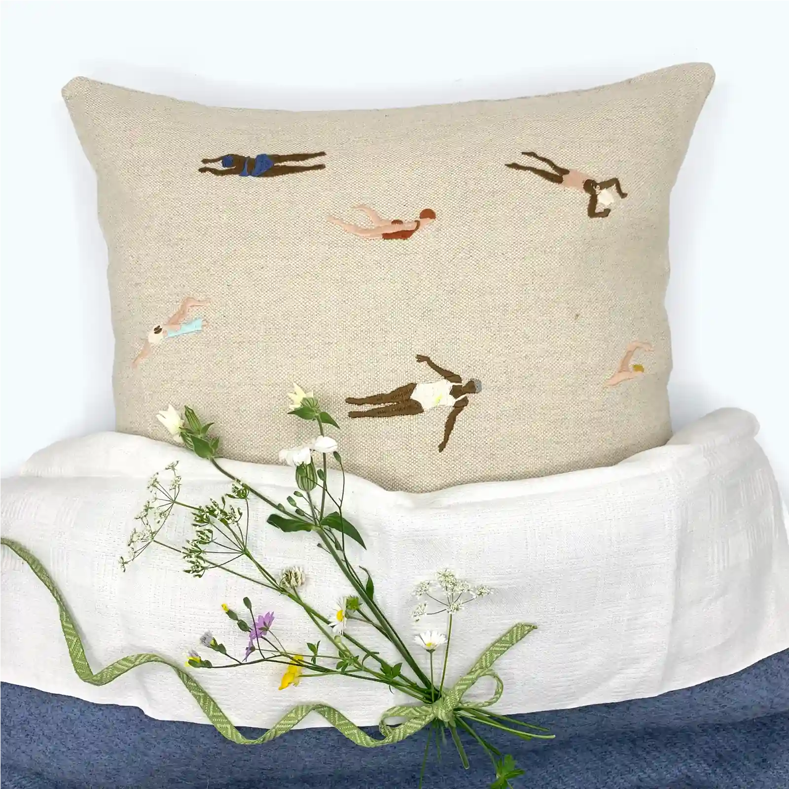 kudde-brodyr-pa-simmare-fran-fine-little-day