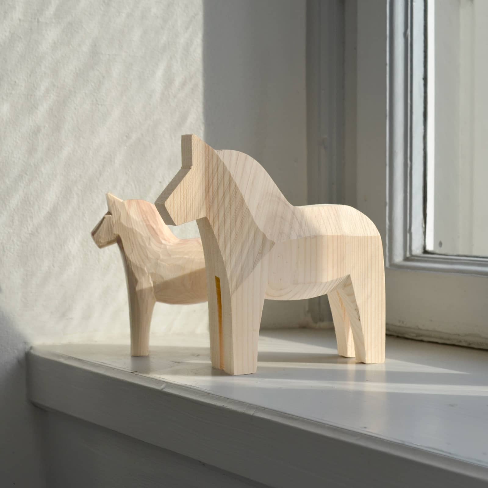 svensk-svensktillverkad-dalahast-otaljd-grannas-hemslojd-made-in-sweden-dalahorse