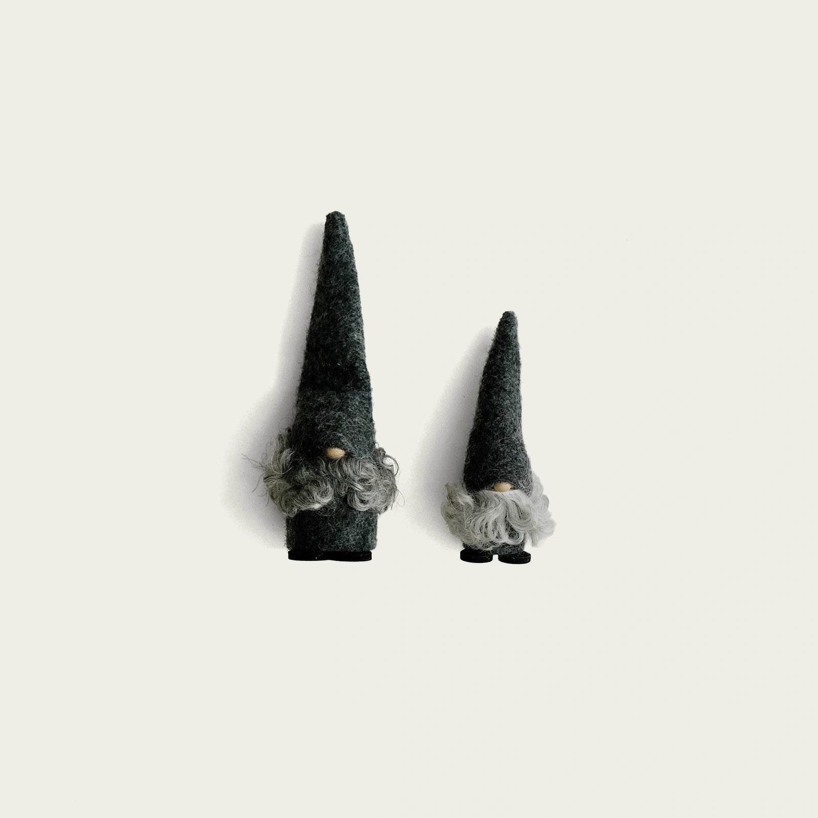 tva-tomtar-i-ull-i-tva-olika-storlekar